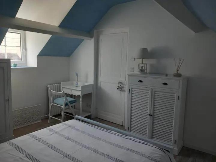 Chambre Bleue Avec Acces Plage Bourges Kültér fotó